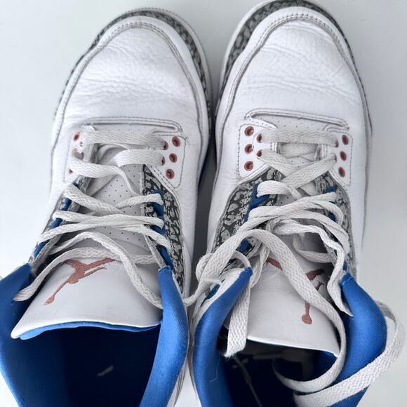 Air Jordan 3 Retro men’s sneakers size 8